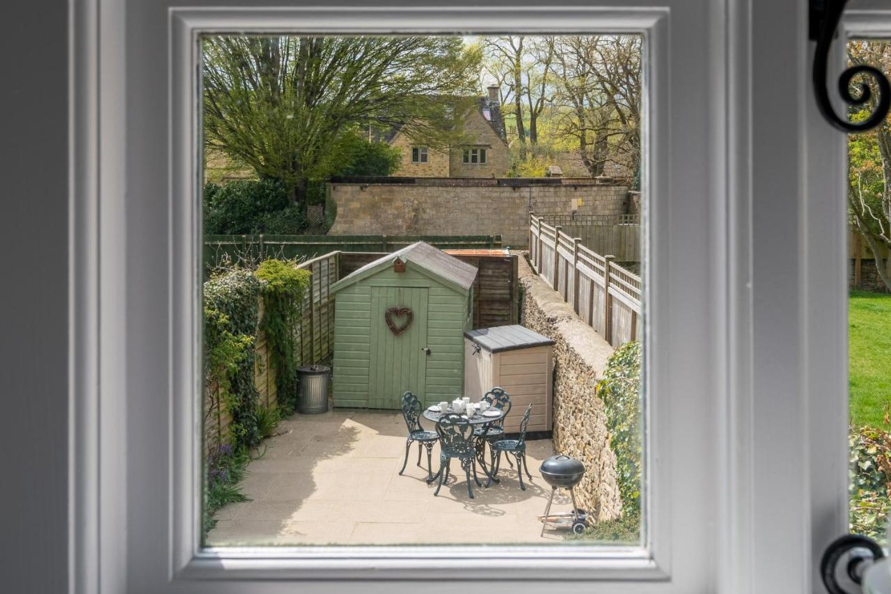 Forsythia Cottage Bourton-on-the-Water Exterior photo